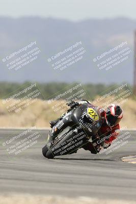 media/Apr-18-2025-CVMA Friday Practice (Fri) [[88baa45499]]/Racer 3/Session 5 (Turn 16)/